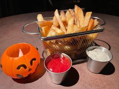 -Oasis Bar & Grill