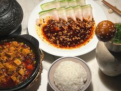 -初蓉丨遇见新川菜(亲贤街荣耀店)