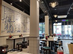 大堂-鲜得来排骨年糕(即墨路店)