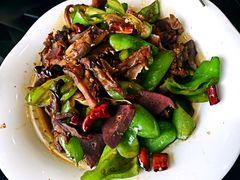 -清真磊磊烧烤老店(饮虎池街34号店)