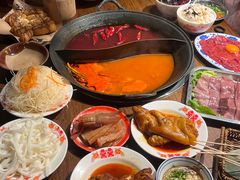 -萍姐火锅·公路夜市(武汉首店)