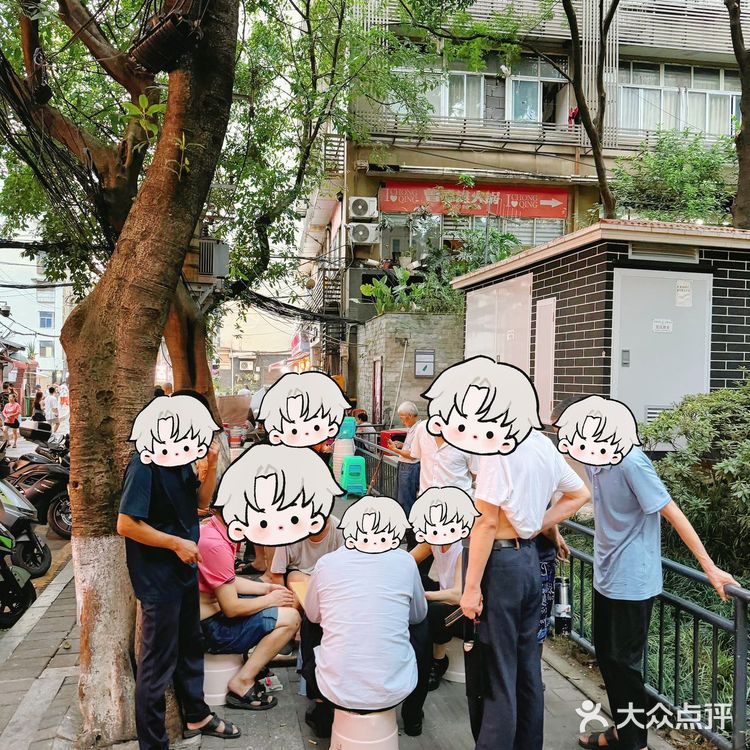 白象街午后时光，串串香里的城市记忆🍢