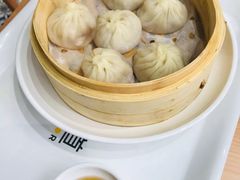 小龙包-弄堂咪道-饭香·面香·馄饨香(兴梅店)