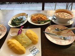 -Dang restaurant (patong phuket)