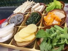 -赵美丽·重庆社区火锅·直营店(火车东站·中豪国际店)