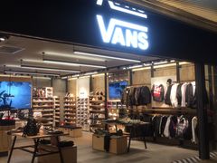 -VANS(三里屯太古里店)