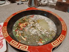 -景明轩•养生酸汤鱼火锅 云贵鲜菌 现舂野果酸汤(王寨小区店)