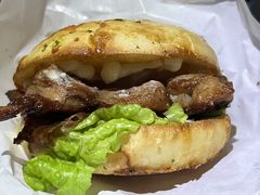 -必胜客(威高广场店)