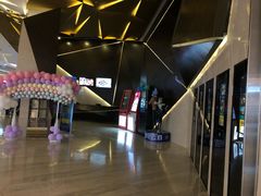 -英皇UA电影城(虹桥天地店)