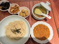 -裕兴记•蟹黄面馆(人民广场店)