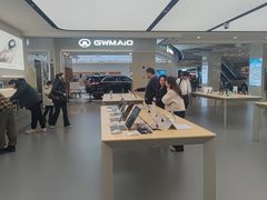 -华为授权体验店(中山公园来福士)