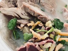 鸭心鸭肫鸭肠鸭血粉丝汤-鸭得堡老鸭汤·鸭血粉丝(凤凰西街店)