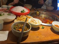 -城墙拐拐火锅(三峡广场黑金冠店)