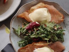 -ROAST coffee & eatery