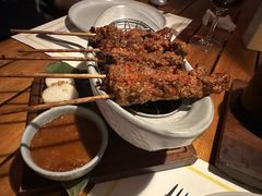-三亚艾迪逊酒店·海滩烧烤 BARBACOA·现场乐队·浪漫晚餐·烧烤海鲜