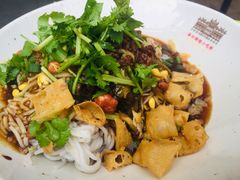 -海口骑楼小吃街