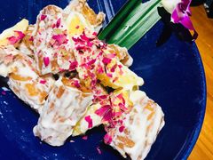 菠萝油条虾-觅山云南菜(泊富ICITY店)