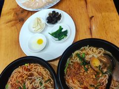 -桥香园过桥米线(国贸店)
