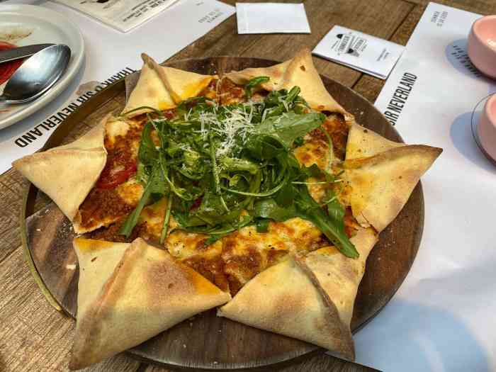 三秋舍·梦幻岛-"提前订了位置,下班之后过来的,位置在舞台.