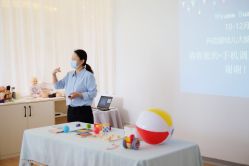 -慢脚印孕产中心(园区国金店)