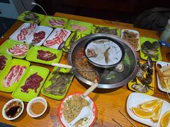 -养牛邓·潮汕牛肉海鲜自助火锅(广州店)