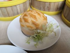 脆皮菠萝包-希尔顿酒店-豫园中餐厅