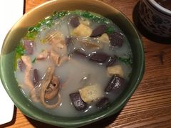金陵鸭血粉丝汤-弄堂小笼包(西青中北永旺购物中心店)