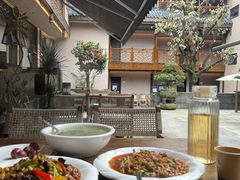 -华冠悠岚·庭院餐厅(青城后山店)