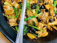招牌山坑螺鸡煲-老客家美食• 竹筒饭• 河鲜(龙门永汉店)