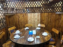 包厢-老东镇啤酒屋海鲜加工·蒸汽海鲜·海鲜烧烤(台东店)