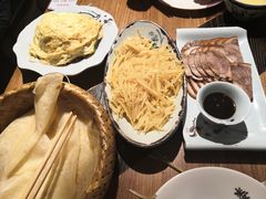 三少酱肘子-娄三少春饼·烤鸭(合生汇购物中心店)