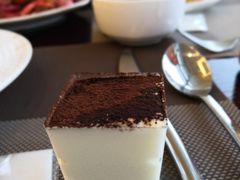 -湖景知味西餐厅•自助餐• 轻食(南京金茂威斯汀大酒店)