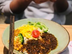 瑶柱卤肉干拌面-陳八两面家(滨江天街店)