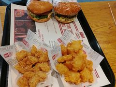 -The Habit Burger Grill 哈比特汉堡(爱琴海店)