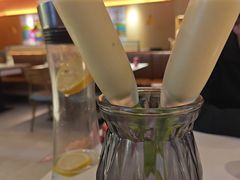 -小鱼小牛(世欧广场店)