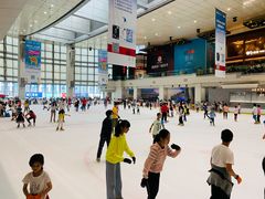 -冰纷万象滑冰场(深圳万象城店)