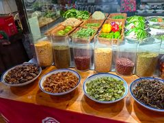 -鱼窝棚柴火铁锅炖(富山屯店)