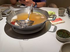 -左庭右院鲜牛肉火锅(金山万达店)