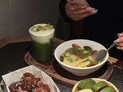 -三出山火锅(南京万象天地店)