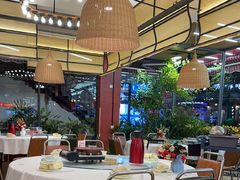 -刘姐啤酒鱼民族演艺餐厅(西街总店)