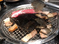 -喵小乙碳火烤肉(大坪协信星光天地店)