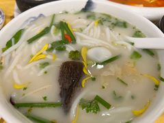 过桥米线-蝴蝶泉宾馆-中餐厅
