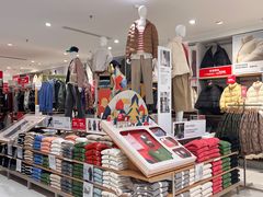 -优衣库(上海金桥国际商业广场店)