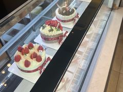 -花花卷卷·鲜食蛋糕(静安久光百货店)