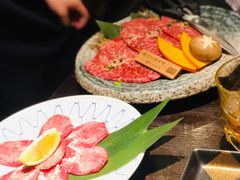 -山川小町·极番烧肉(新地假日广场店)