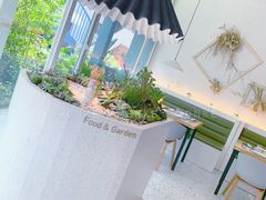 -春树下·树屋花房西餐厅(罍街AS1980店)