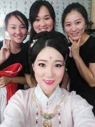 点击看大图 我的第一套古装写真专属化妆团队美眉们今天辛苦你们了-美云庭古装·格格服汉服·京城旅拍(北京店)