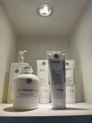 -JNK皮肤管理中心