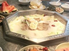骨头锅底-佬土鹅肠火锅(扬中步行街店)