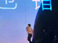 -上海体育场